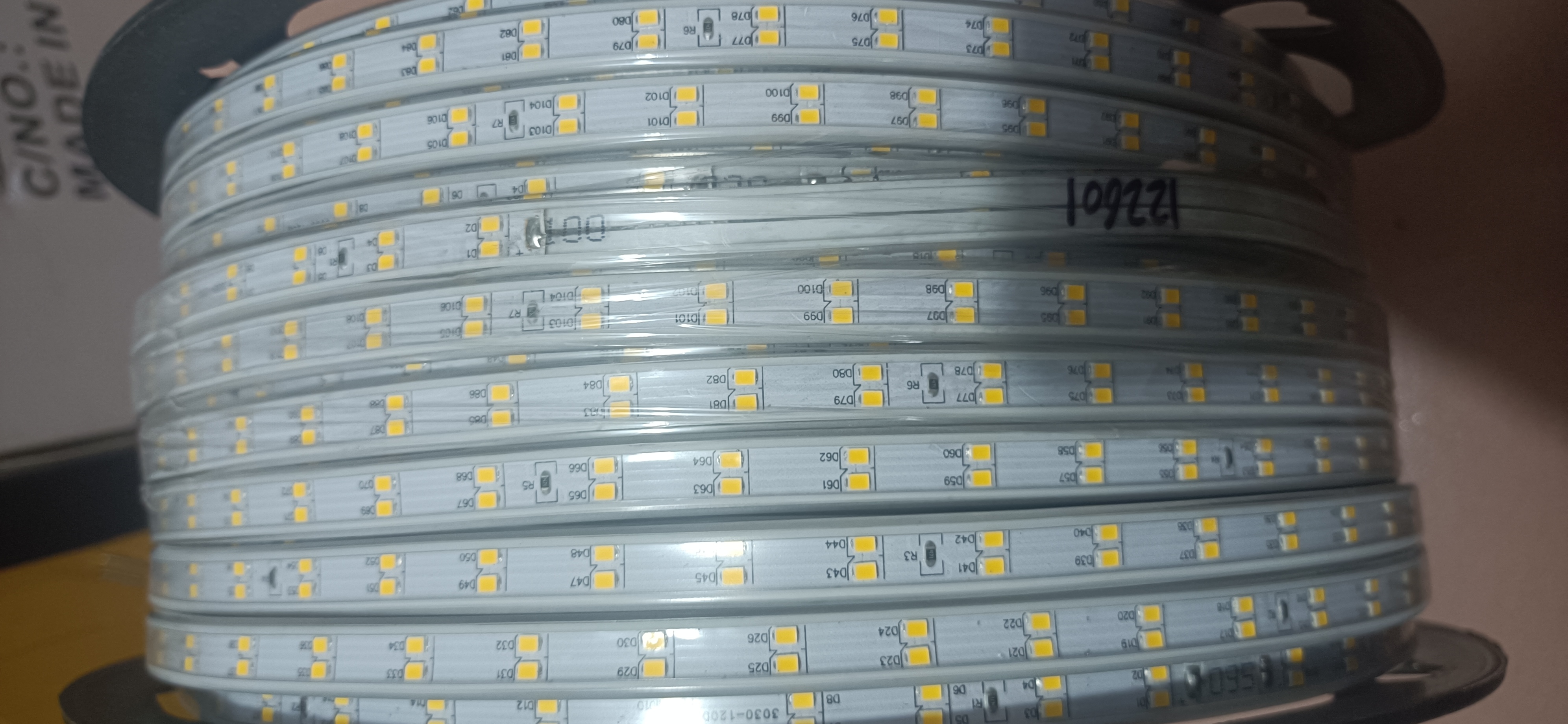 批发工程品质双排120珠超亮防水抗冻家装户外轮廓缠树灯带100米送插头